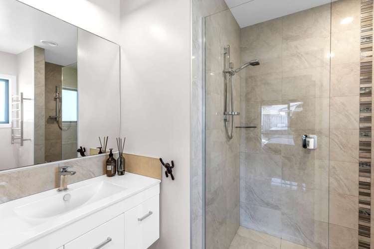 17 Story Street Foxton Beach_17