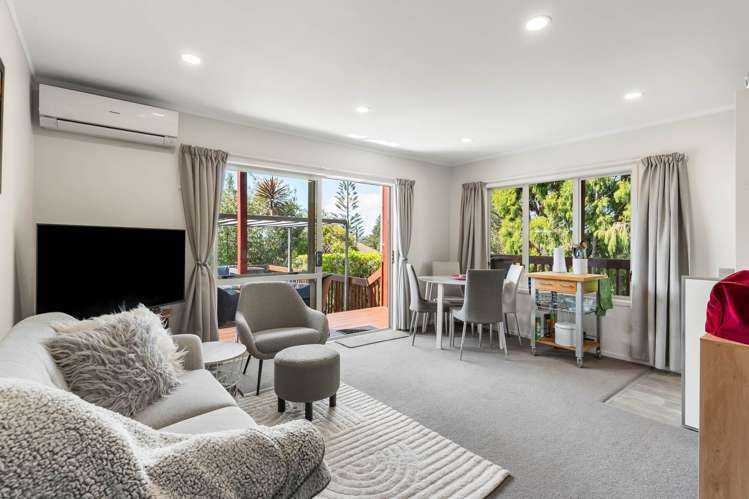 14 Longfellow Parade Glen Eden_15