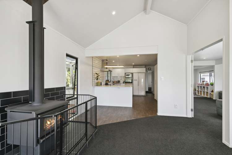 8 Countess Close Maupuia_15