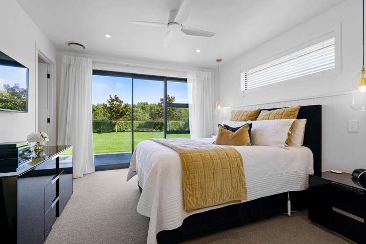 25 Mike Smith Drive Cambridge_13