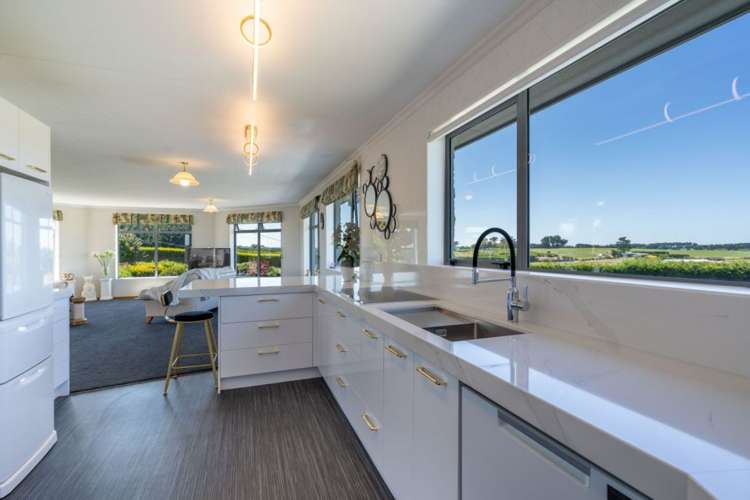 473 Avon Road Tisbury_5