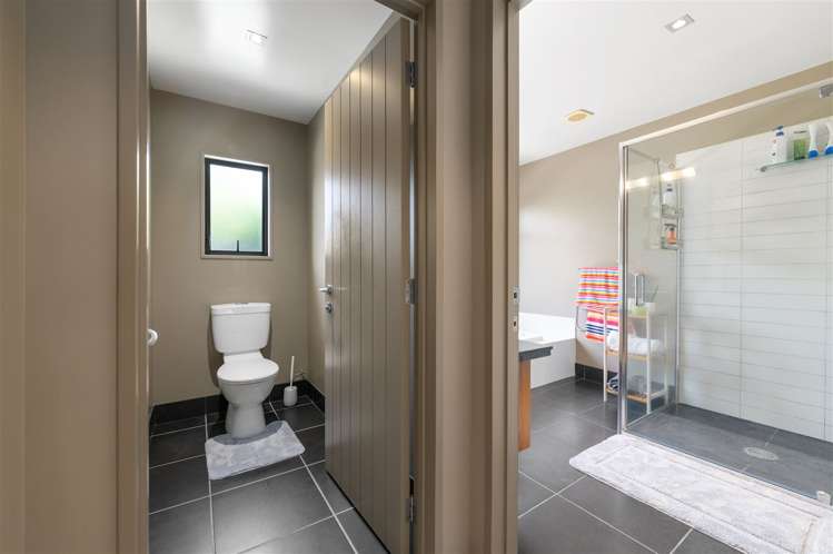 22 Palliser Drive Huntington_18