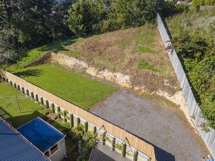 8A - 8B Devon Place Cannons Creek_1