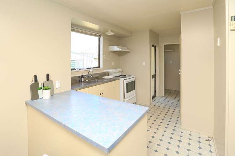 67b Kahikatea Drive Melville_10