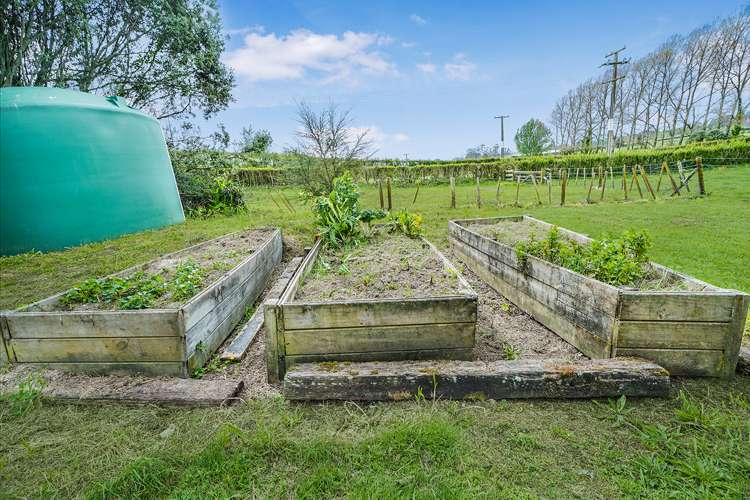 71 Maisey Road Ngahinapouri_17