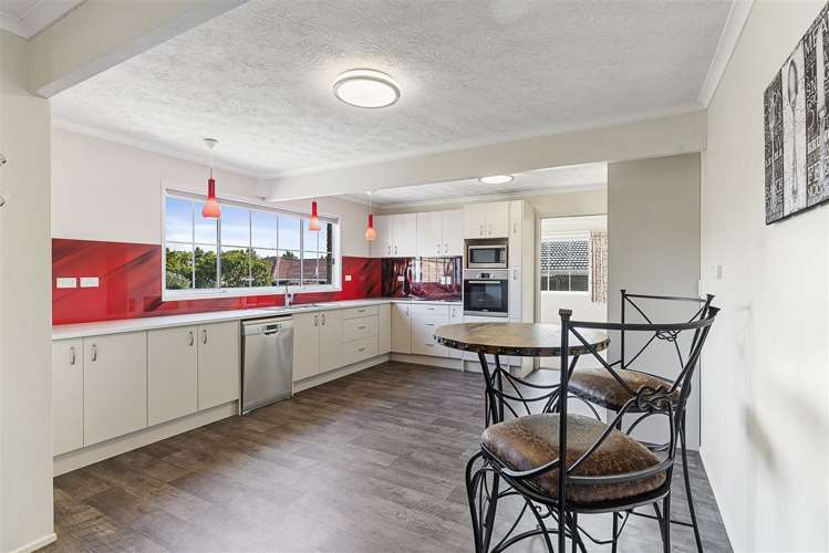 65 Aviemore Drive Highland Park_5