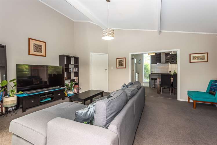 9 Woodstock Place Russley_10