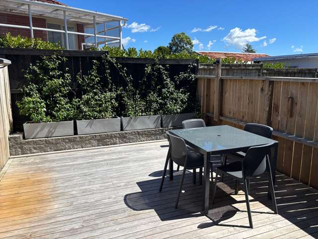 7/25 Vodanovich Road Te Atatu South_1