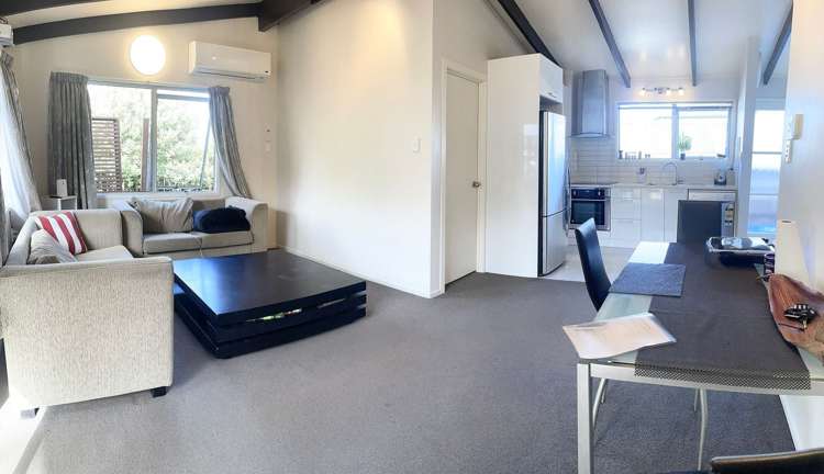 2/12 Normans Hill Road Onehunga_1