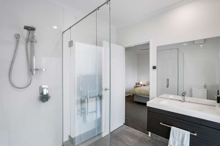 29 Sanremo Lane Stanmore Bay_8