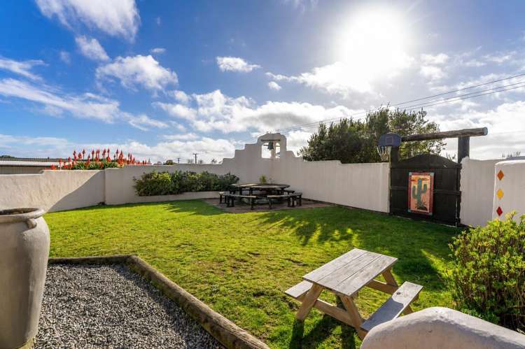 15 Waitarere Beach Road_4