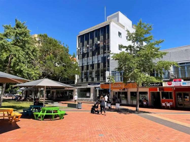 24 Garden Place Hamilton City Central_1