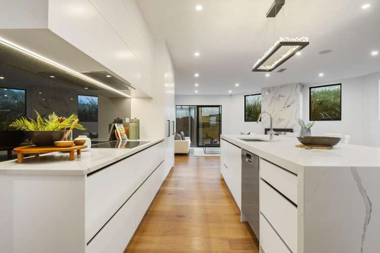 12 Tawatawa Street Long Bay_7