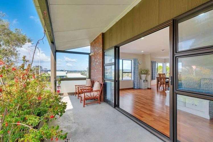 2 Tirohunga drive 11401_12