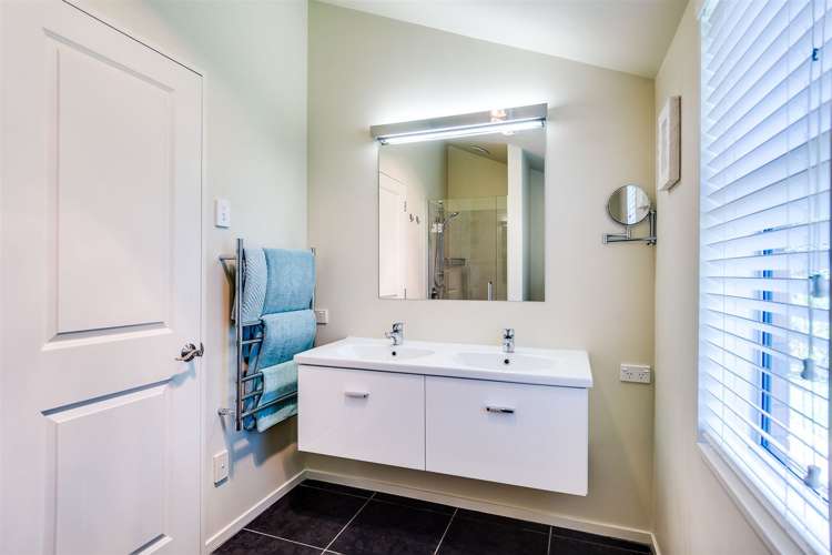 87 Kent Terrace Taradale_7