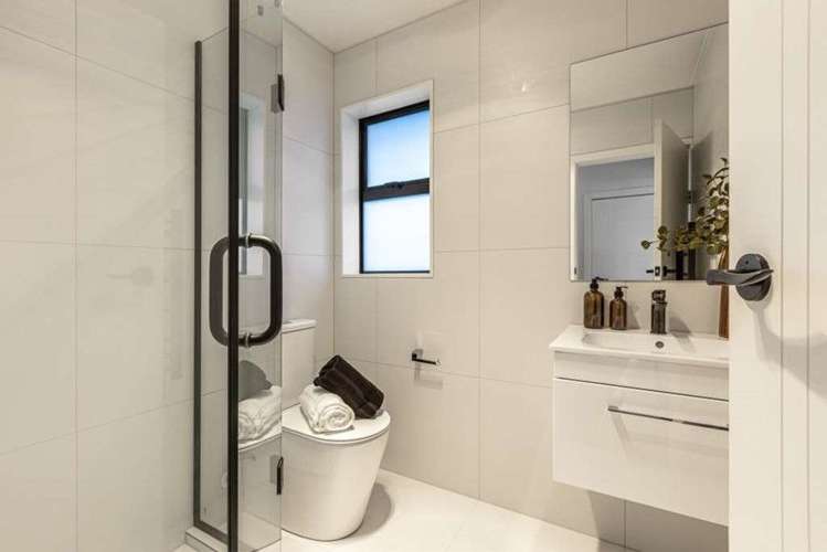 10c Kotuku Street Te Atatu Peninsula_11