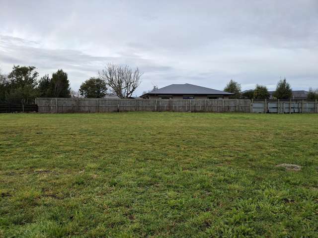 7,9,11,12 and 13 Van Baarle Close Carterton_4