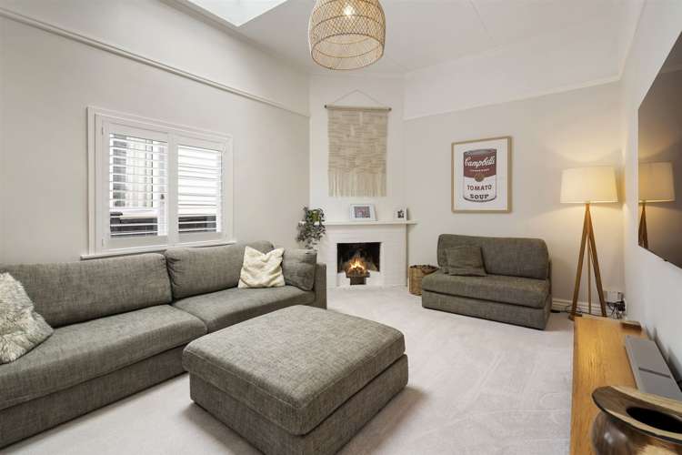 6 Lake Road Devonport_6