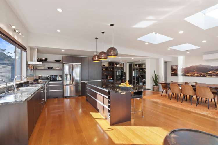 90 The Terrace Herald Island_14