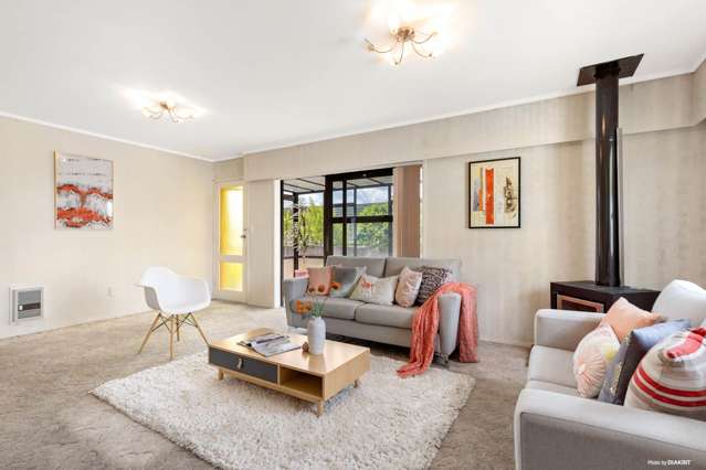 2/131 Glenmore Road Sunnyhills_3