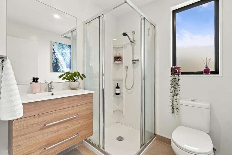 1 Tokai Place Glen Eden_18