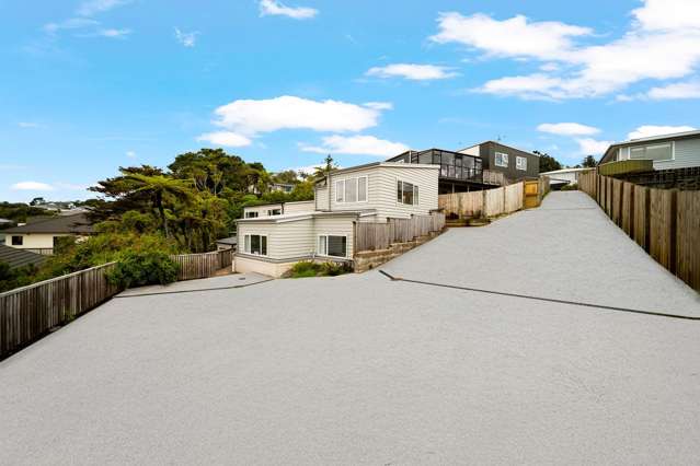 3A Hillview Crescent Paparangi_2