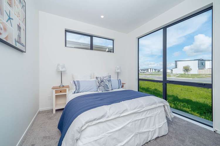 8 Poutawa Lane Clarks Beach_10