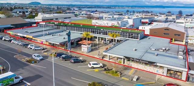 Taupō CBD plaza site goes up for sale