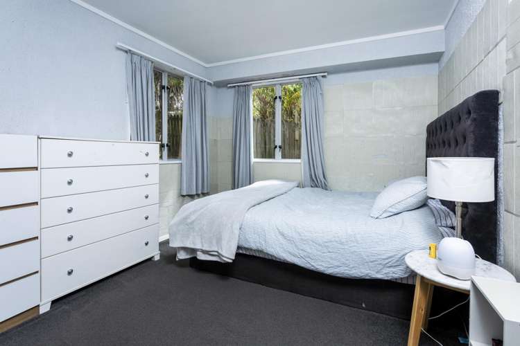 8 Athena Drive Totara Vale_7