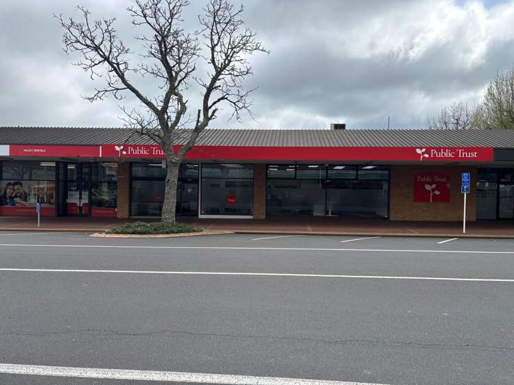 1261 Hinemoa Street_0