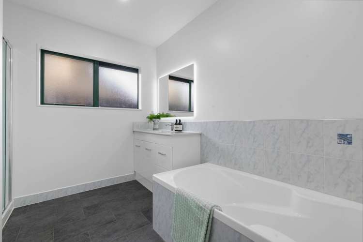 16 Cottesmore Place Huntington Park_16