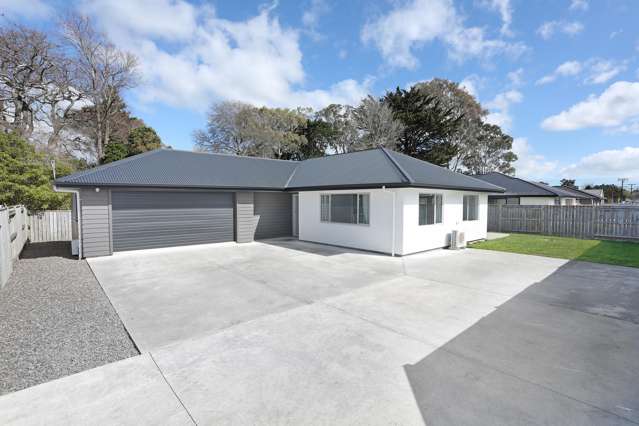 Modern Executive Living in Bulls!