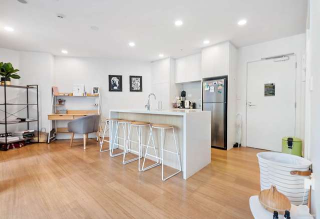 210/438 Queen Street Auckland Central_1