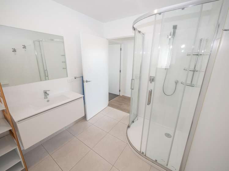 5 Eagles Way Cable Bay_20