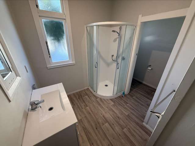 2/8 Gurr Place Aramoho_4