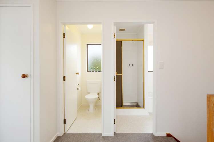 90 Ayton Drive Whitby_14