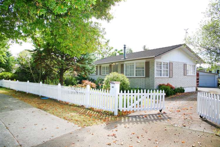 43 Redcrest Avenue Red Hill_0