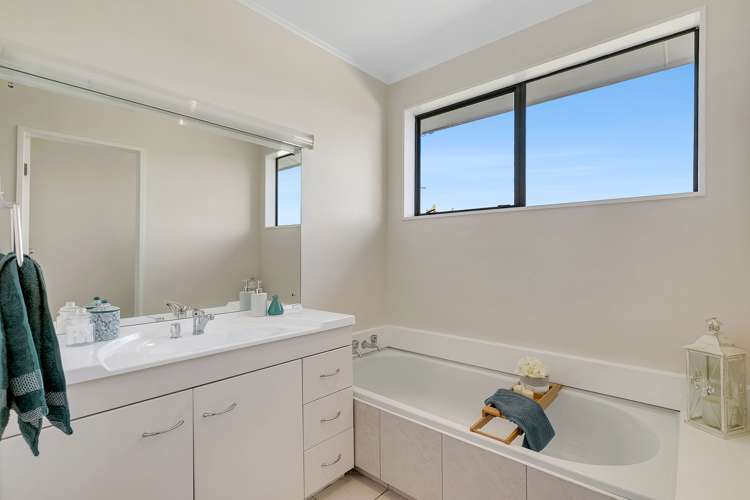 36 Eskdale Road Papakowhai_32