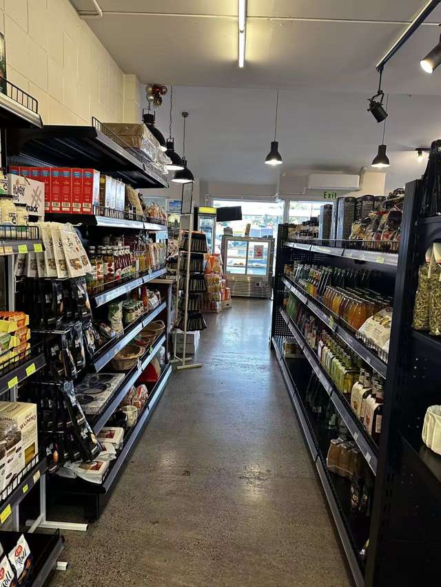 Shop 7/25 Anzac Road Browns Bay_3