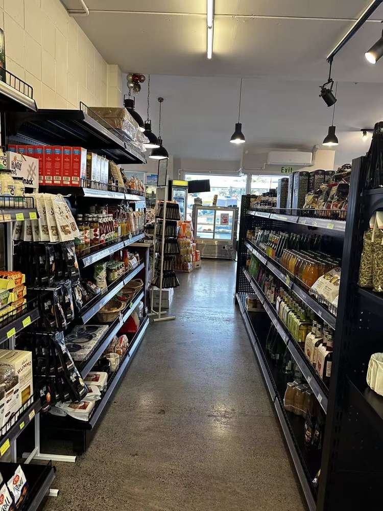 Shop 7/25 Anzac Road Browns Bay_3