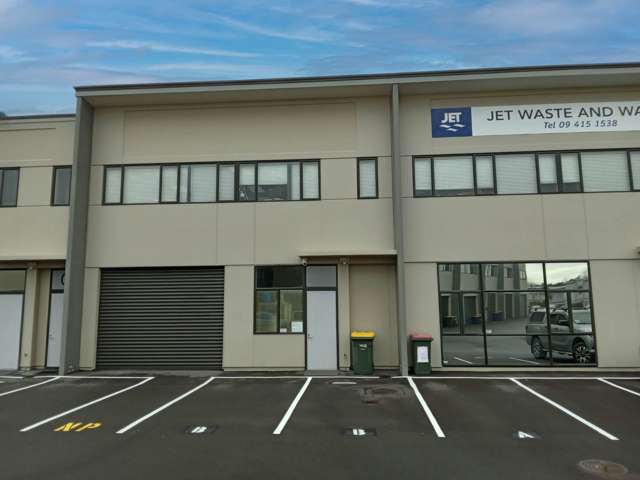 SMALL OFFICE WAREHOUSE – 100M²