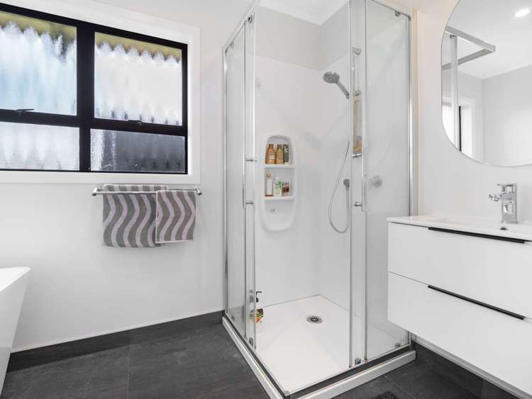 32 Sandspit Road Waiuku_12