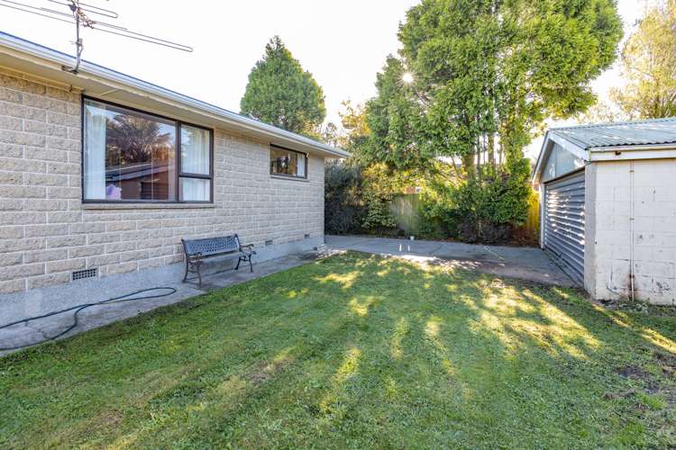 40 Kathleen Crescent Hornby_19