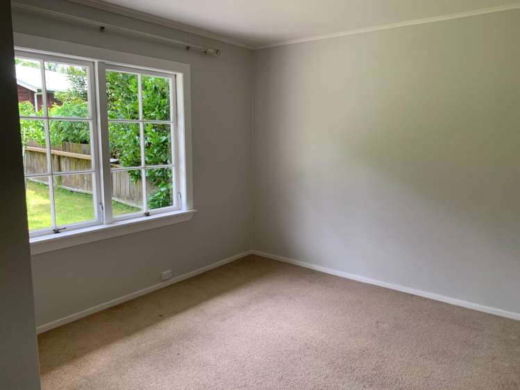 137 Brian Crescent Stanmore Bay_8