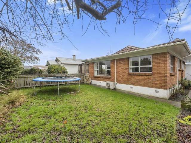 282 Te Rapa Road Beerescourt_1