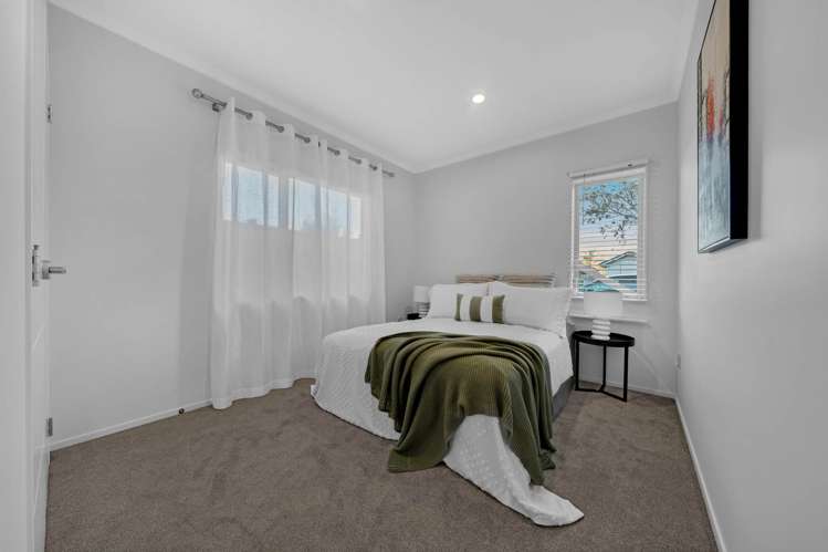 28 Arranmore Drive Flat Bush_11