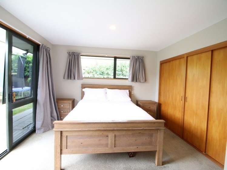 23 Falcon Drive Allenton_18