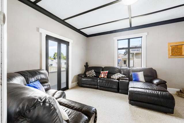 6 Downe Street New Plymouth Central_4