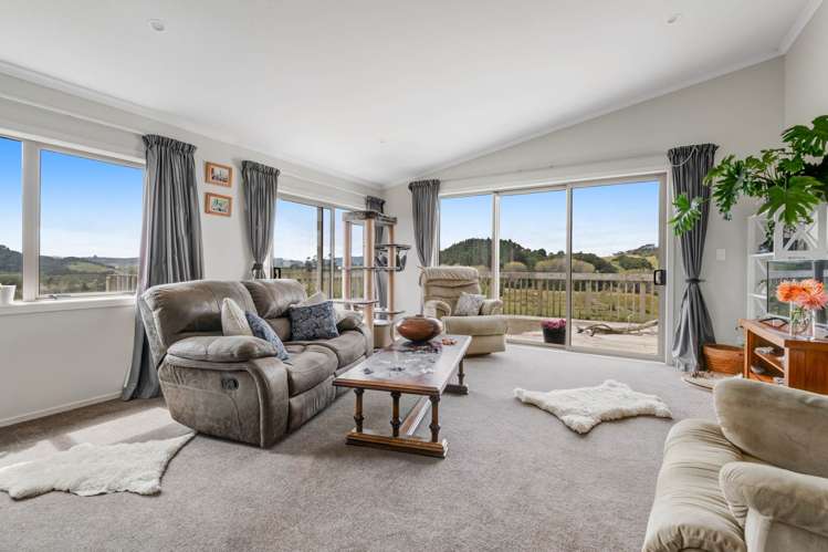 39 Inland Road Helensville_6
