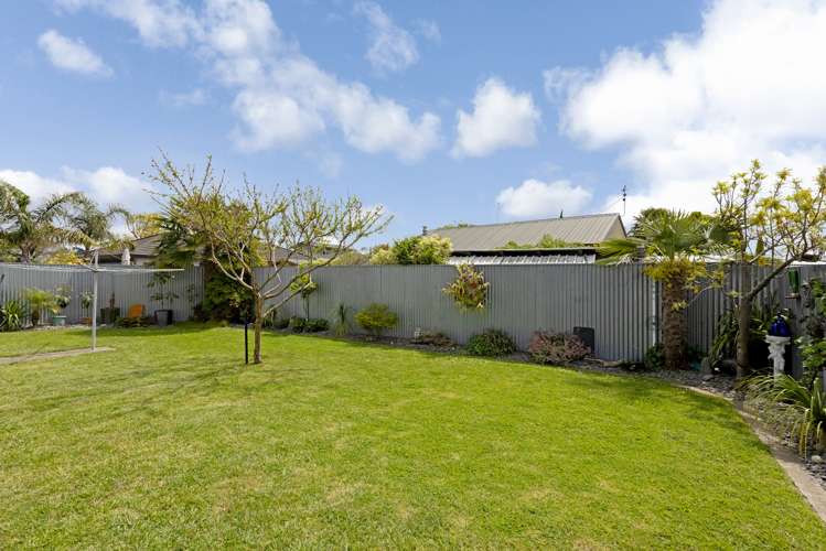 56 Meeanee Road Taradale_18